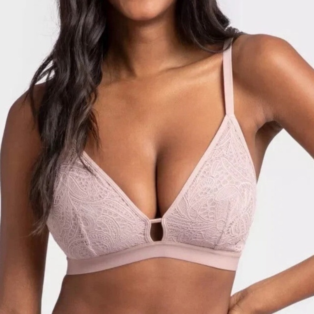 NWT LIVELY Lace Bra Orchid Seamless Triangle Comfort Adjustable Straps Size‎ 3